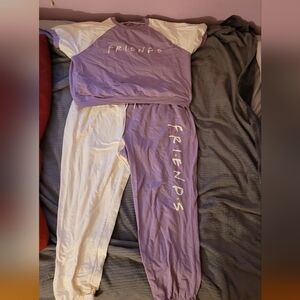 Purple and White 'Friends' Women's Shirt & Joggers Outfit Sleepwear Size 2XX
